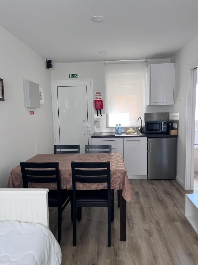 Апартаменты Casas Dona Emilia Виейра-де-Лейрия Экстерьер фото